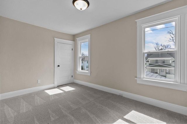 22 E MELVIN AVENUE, Oshkosh, WI 54901