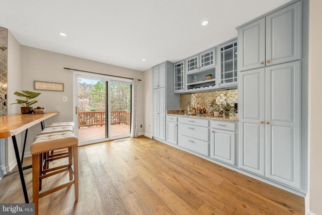 2012 SWANS NECK WAY, Reston, VA 20191