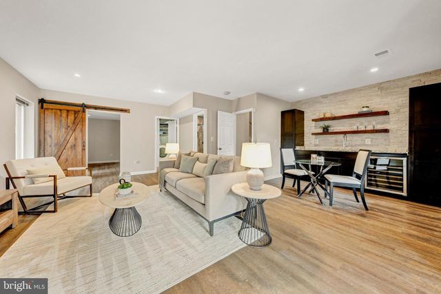 2012 SWANS NECK WAY, Reston, VA 20191