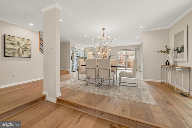 2012 SWANS NECK WAY, Reston, VA 20191