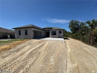 2741 41st AVE NE, Naples, FL 34120