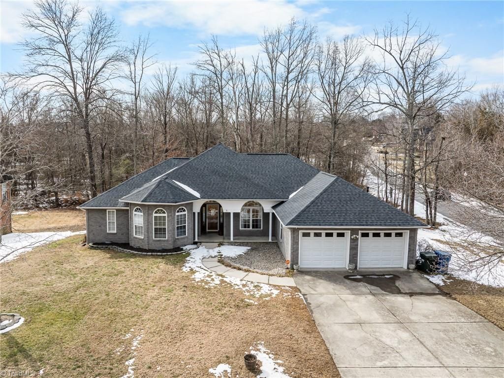 1202 Dogwood Lane, Archdale, NC 27263