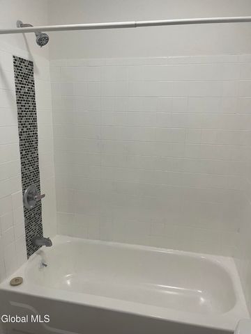 9 Saint Joseph'S Terrace 2A, Albany, NY 12210