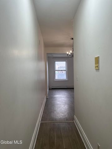 9 Saint Joseph'S Terrace 2A, Albany, NY 12210