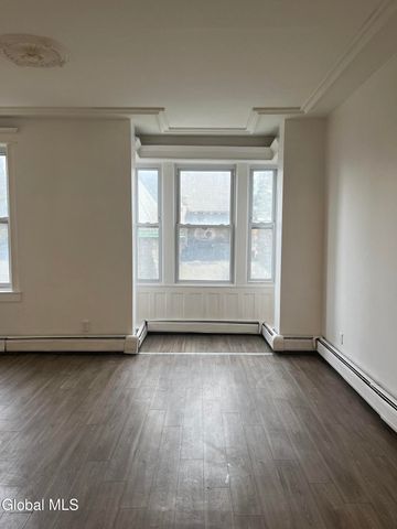 9 Saint Joseph'S Terrace 2A, Albany, NY 12210