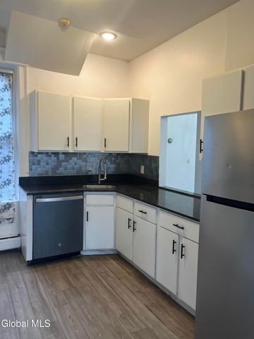 9 Saint Joseph'S Terrace 2A, Albany, NY 12210