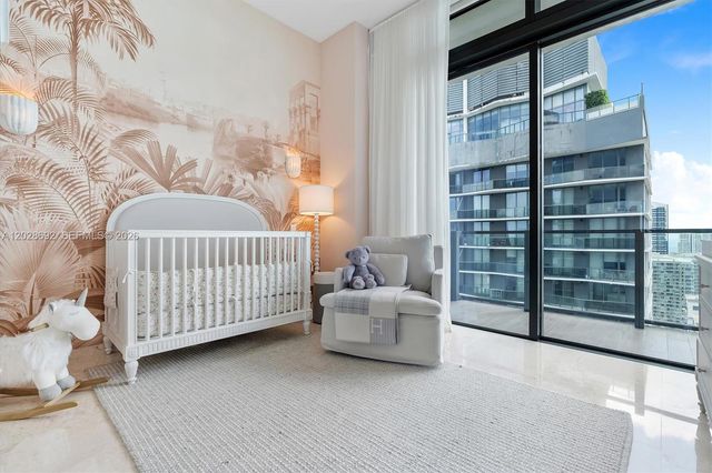 88 SW 7th Street 4001, Miami, FL 33130