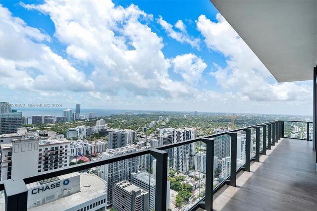 88 SW 7th Street 4001, Miami, FL 33130