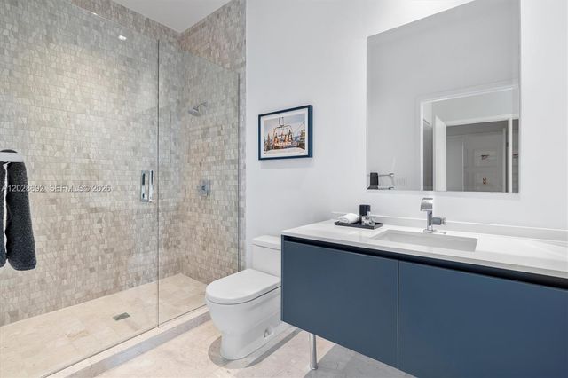 88 SW 7th Street 4001, Miami, FL 33130