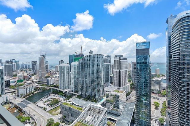 88 SW 7th Street 4001, Miami, FL 33130