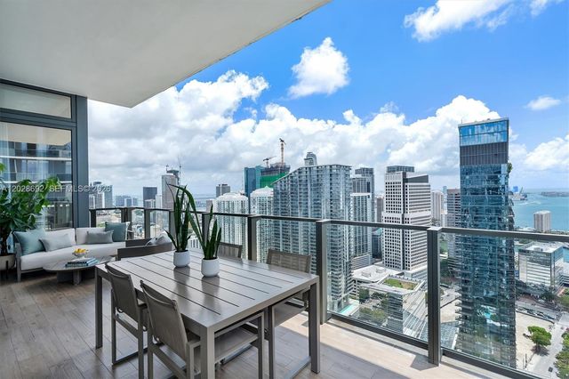 88 SW 7th Street 4001, Miami, FL 33130