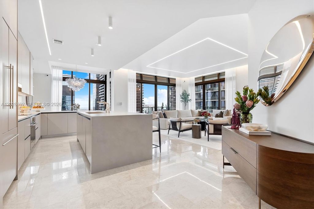 88 SW 7th Street 4001, Miami, FL 33130