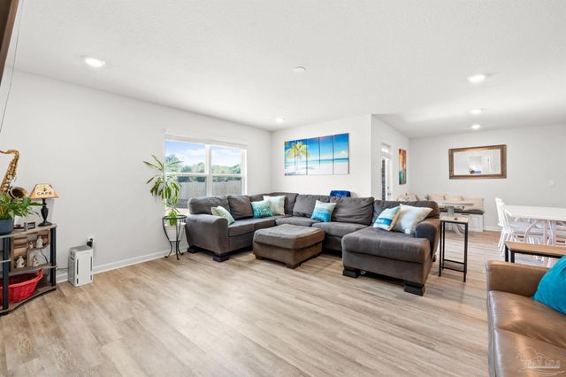 4774 Carl Booker Rd, Milton, FL 32583