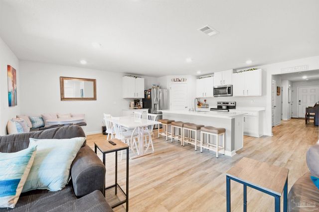 4774 Carl Booker Rd, Milton, FL 32583