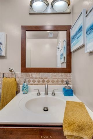 5142 W 142nd Street, Hawthorne, CA 90256