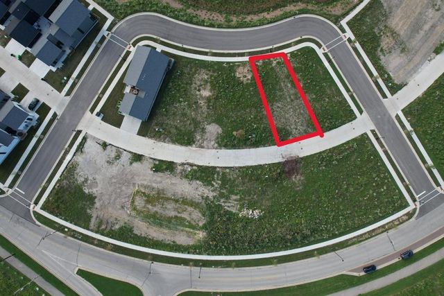 9437 S CYPRESS PLACE, Oak Creek, WI 53154