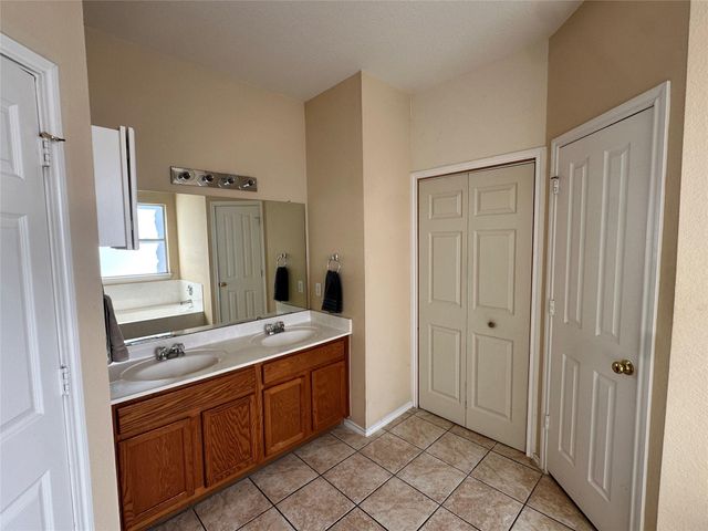 12824 Wood Lily TRL, Elgin, TX 78621