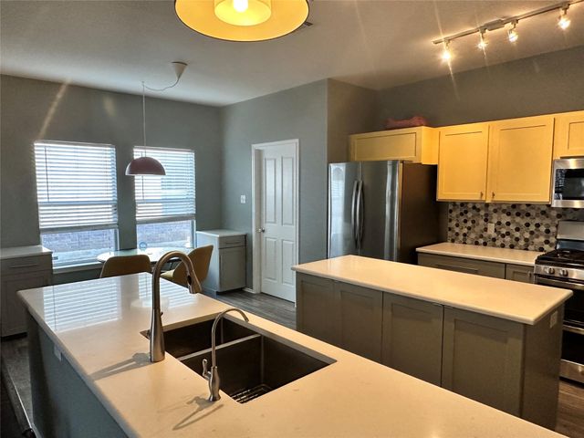 12824 Wood Lily TRL, Elgin, TX 78621