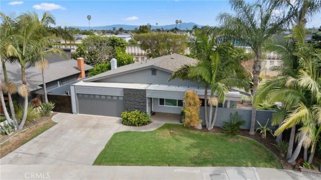 20442 Harbor Isle Lane, Huntington Beach, CA 92646