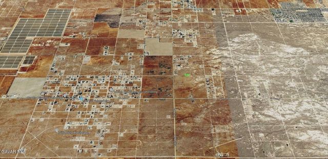 5800 W Elder Avenue, Rosamond, CA 93560