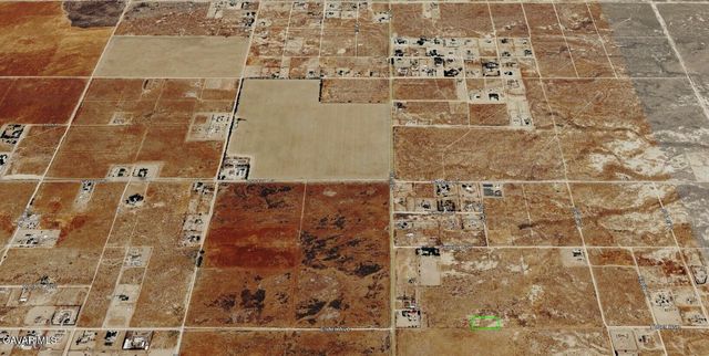 5800 W Elder Avenue, Rosamond, CA 93560