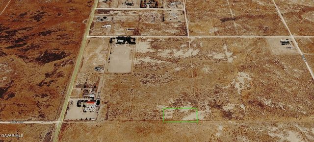 5800 W Elder Avenue, Rosamond, CA 93560