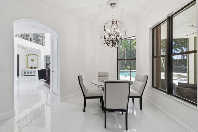 10594 Versailles Boulevard, Wellington, FL 33449