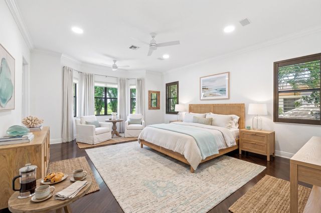 10594 Versailles Boulevard, Wellington, FL 33449