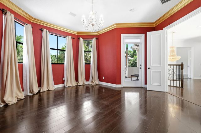 10594 Versailles Boulevard, Wellington, FL 33449