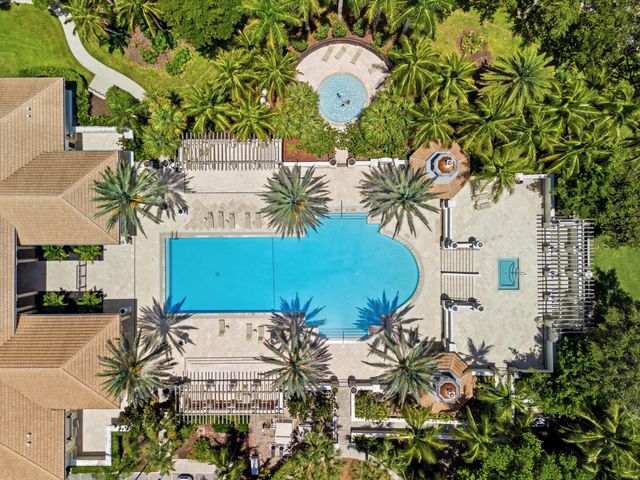 10594 Versailles Boulevard, Wellington, FL 33449