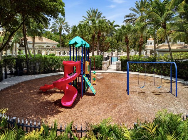 10594 Versailles Boulevard, Wellington, FL 33449