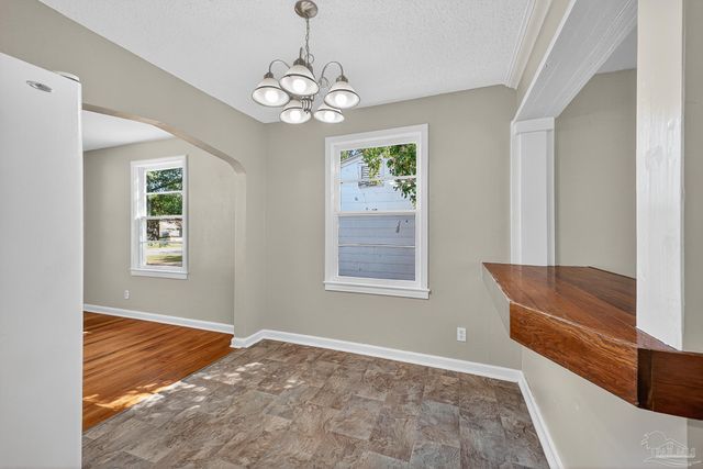 320 Chaseville St, Pensacola, FL 32507