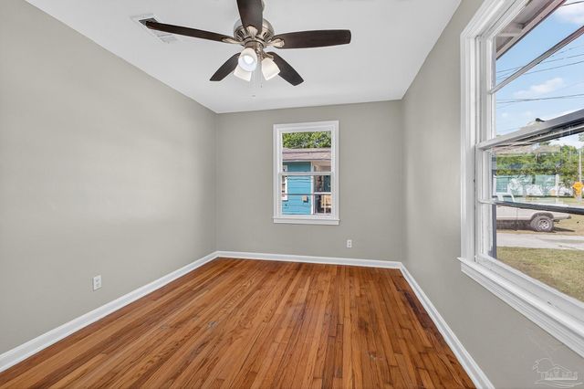 320 Chaseville St, Pensacola, FL 32507