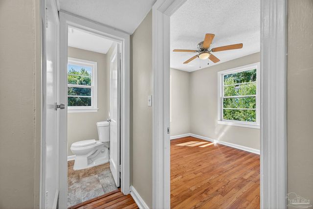 320 Chaseville St, Pensacola, FL 32507