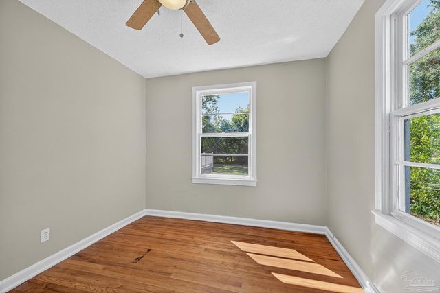 320 Chaseville St, Pensacola, FL 32507