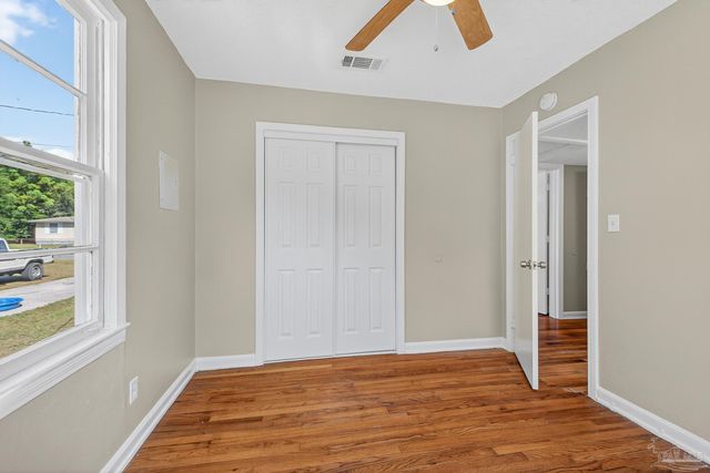 320 Chaseville St, Pensacola, FL 32507