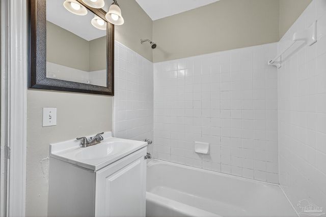 320 Chaseville St, Pensacola, FL 32507