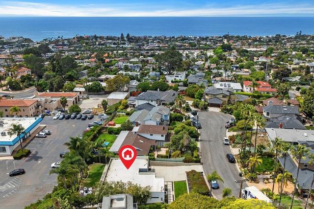 427 Hilmen Place, Solana Beach, CA 92075