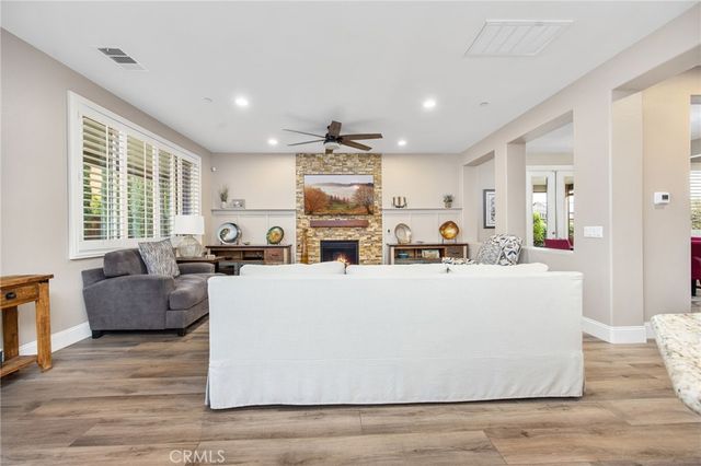 32527 Falling Leaf Court, Wildomar, CA 92595