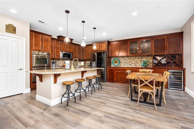 32527 Falling Leaf Court, Wildomar, CA 92595