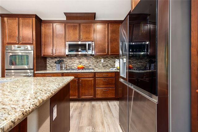 32527 Falling Leaf Court, Wildomar, CA 92595