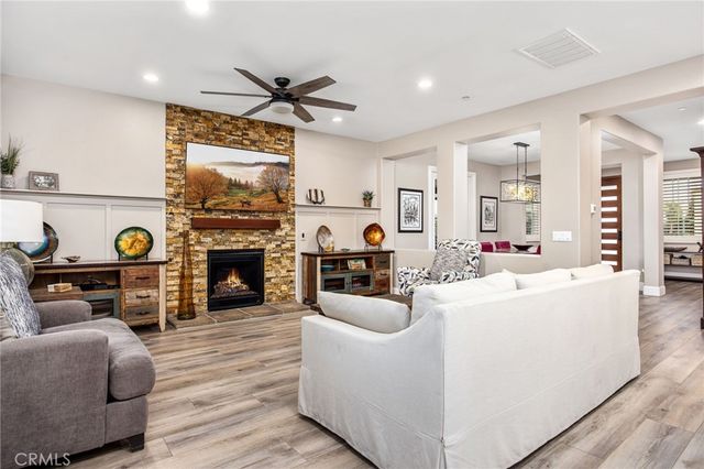 32527 Falling Leaf Court, Wildomar, CA 92595