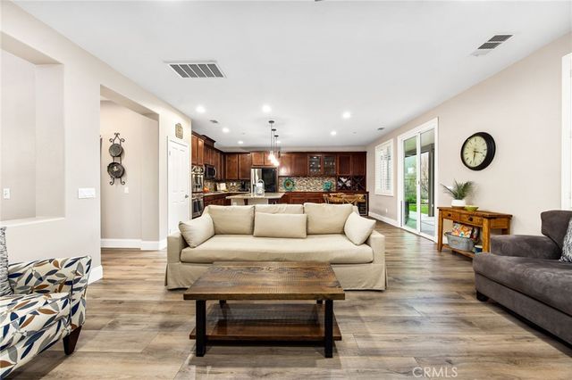 32527 Falling Leaf Court, Wildomar, CA 92595