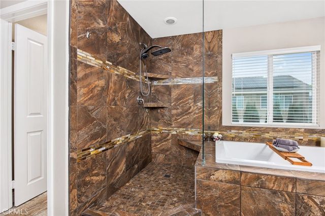 32527 Falling Leaf Court, Wildomar, CA 92595