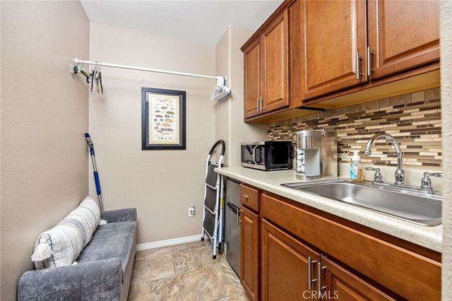 32527 Falling Leaf Court, Wildomar, CA 92595