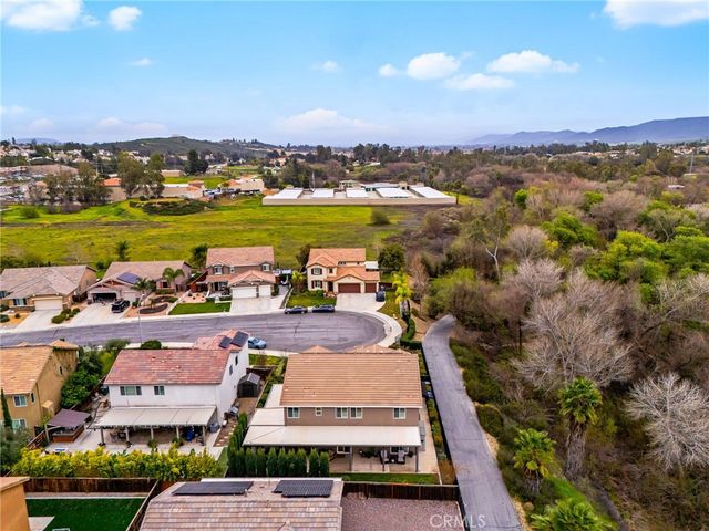 32527 Falling Leaf Court, Wildomar, CA 92595