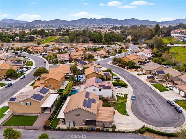 32527 Falling Leaf Court, Wildomar, CA 92595