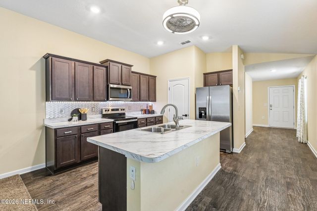 10013 SITTING FOX Drive, Jacksonville, FL 32222