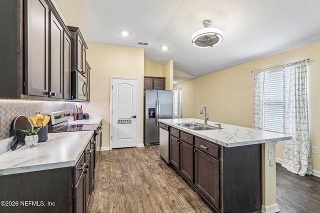10013 SITTING FOX Drive, Jacksonville, FL 32222