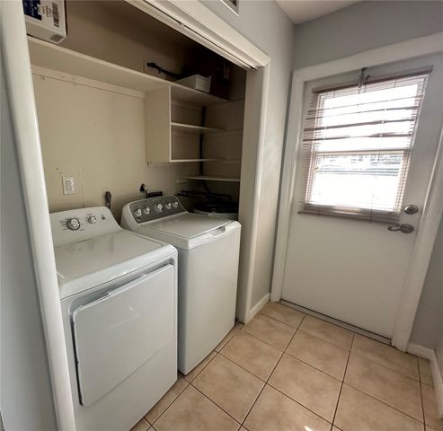2105 PUEBLO CIRCLE V2, Sarasota, FL 34231